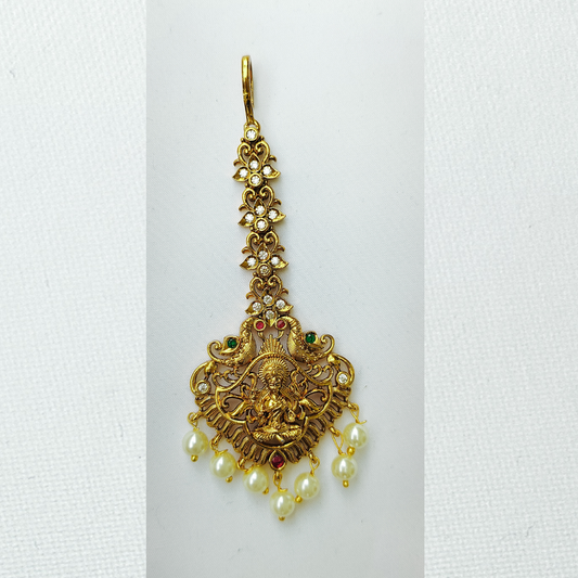 Traditional Gold-Plated Lakshmi Maang Tikka with Pearls