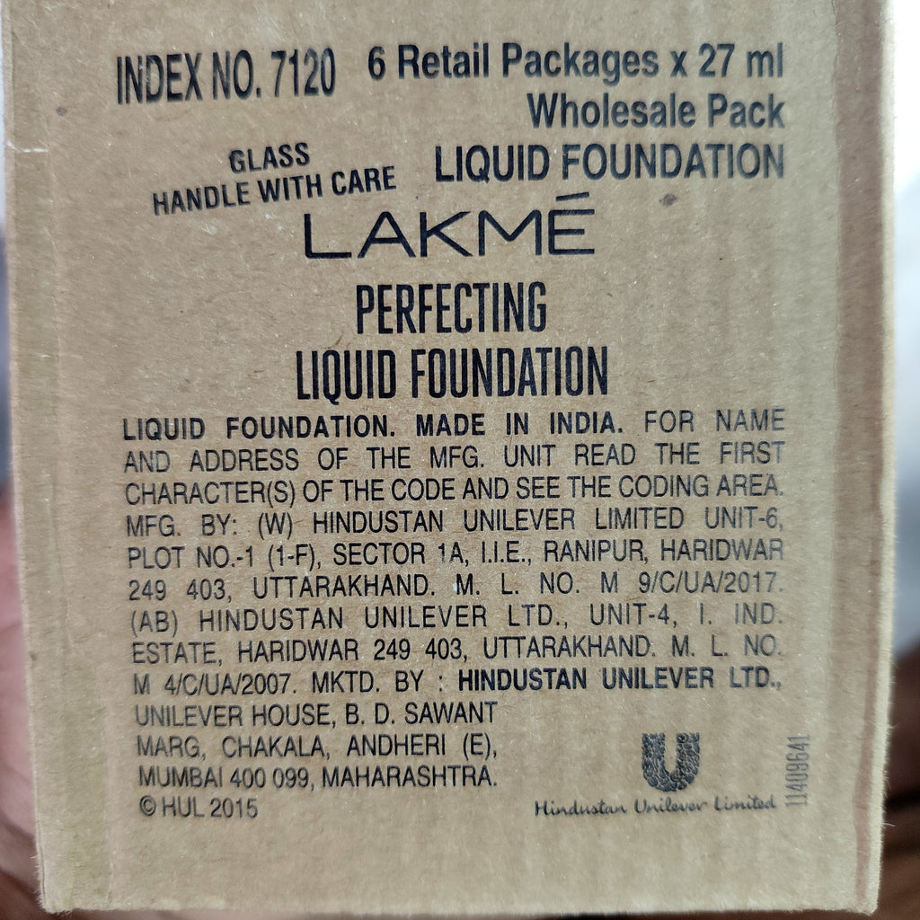 Lakmé Perfecting Liquid Foundation - Natural Finish (27ml)