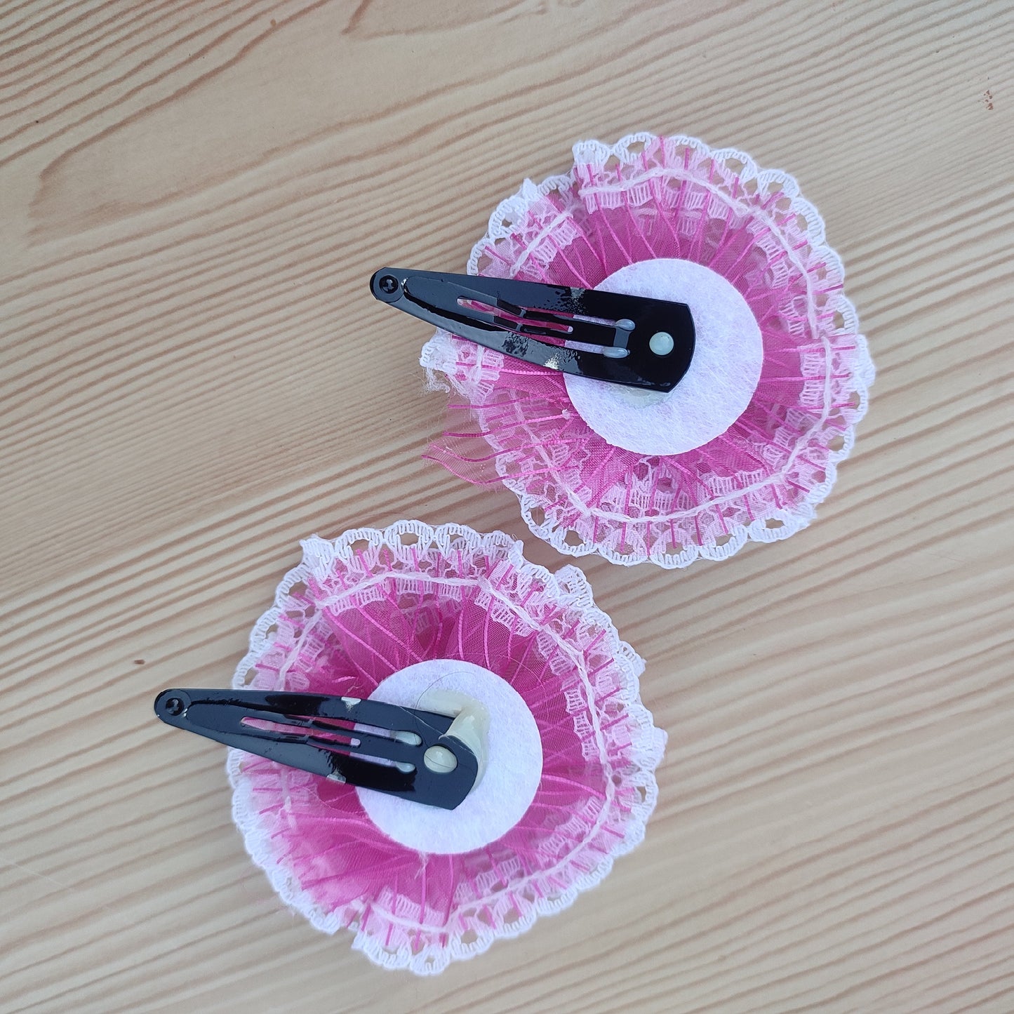 White lace hair clips for little girls for daily wear