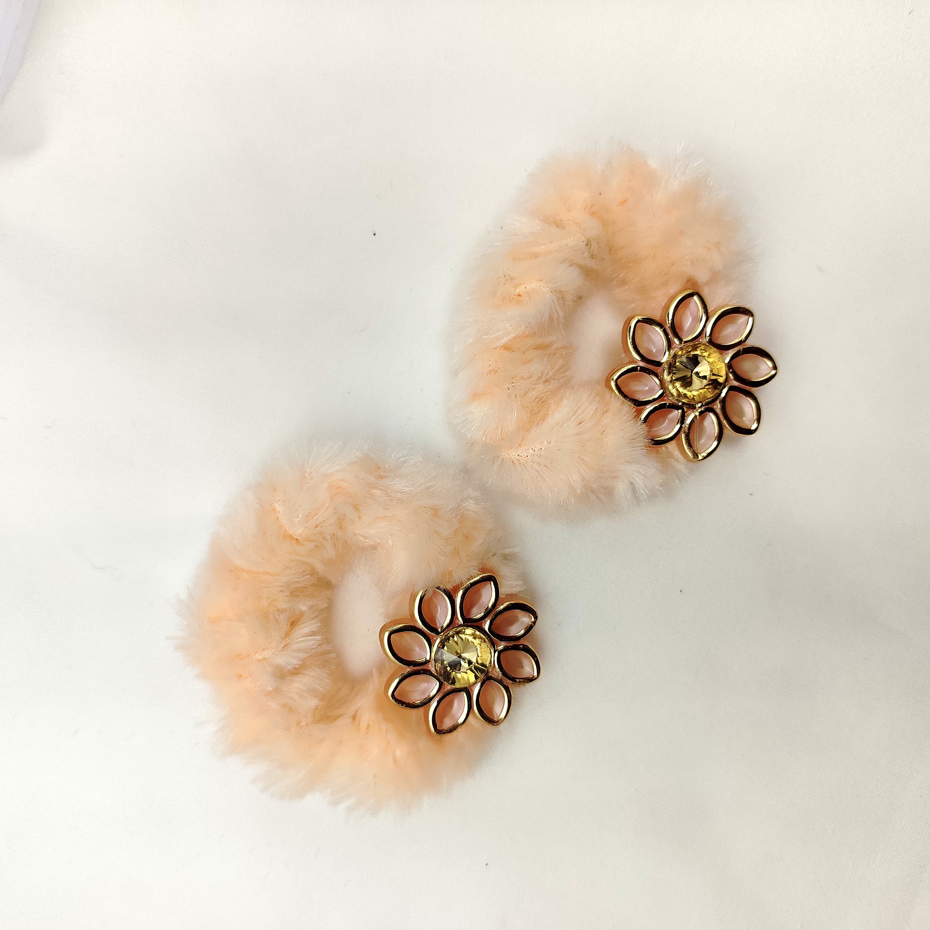 Fluffy flower hair rubber bands set of 2