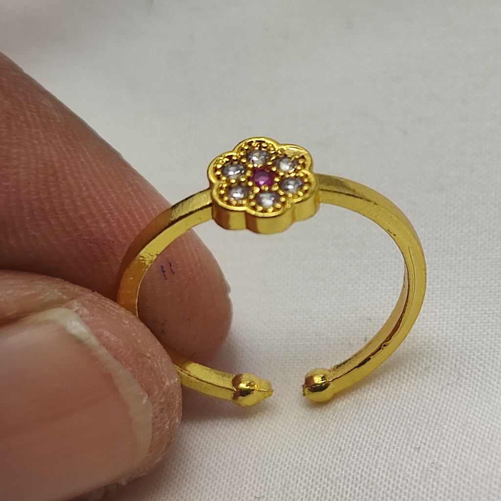 Adjustable Gold-Plated Floral Stone Ring