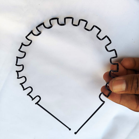 Black Metal Zigzag Hair Clip