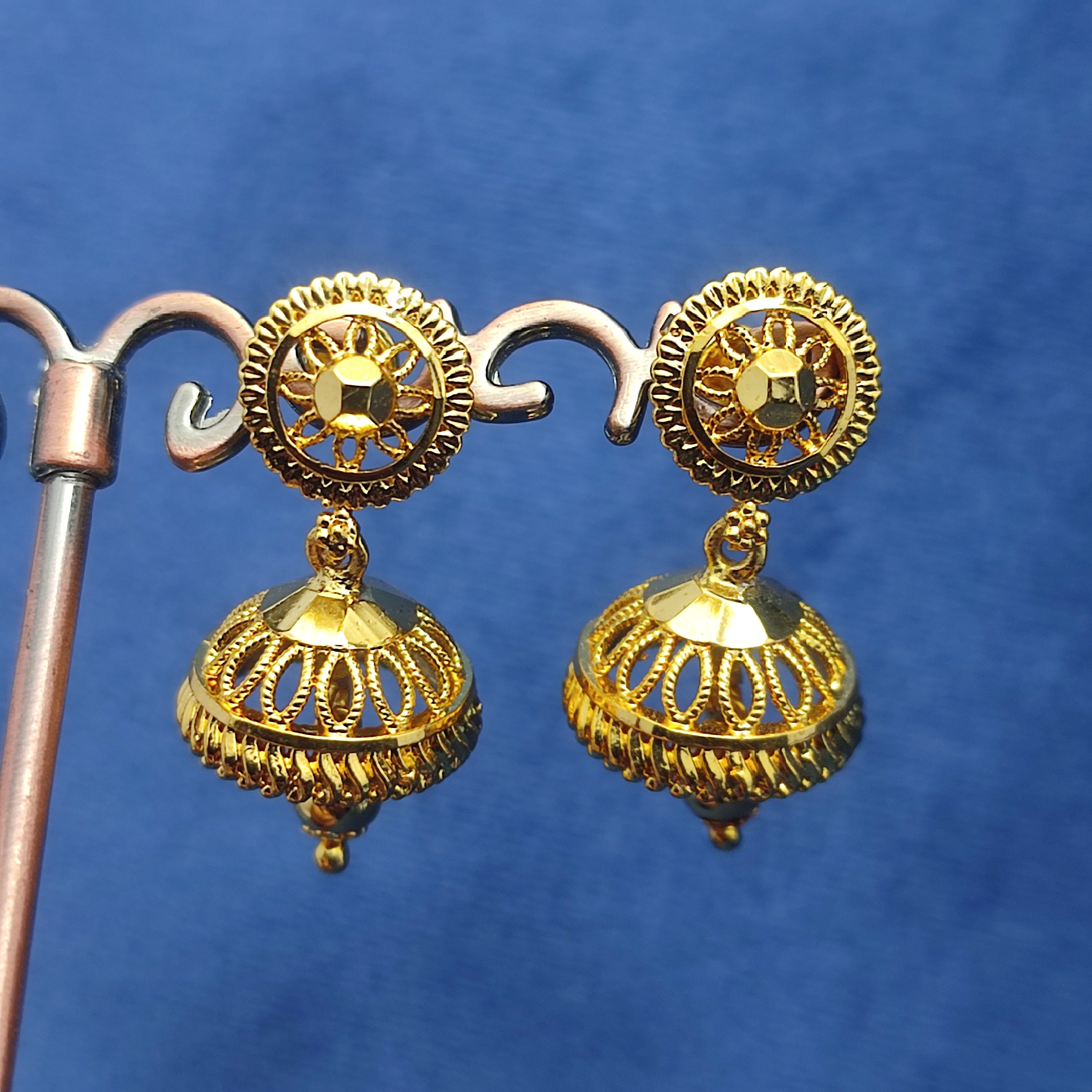 Elegant Gold-Tone Jhumka Earrings – Traditional Filigree Design