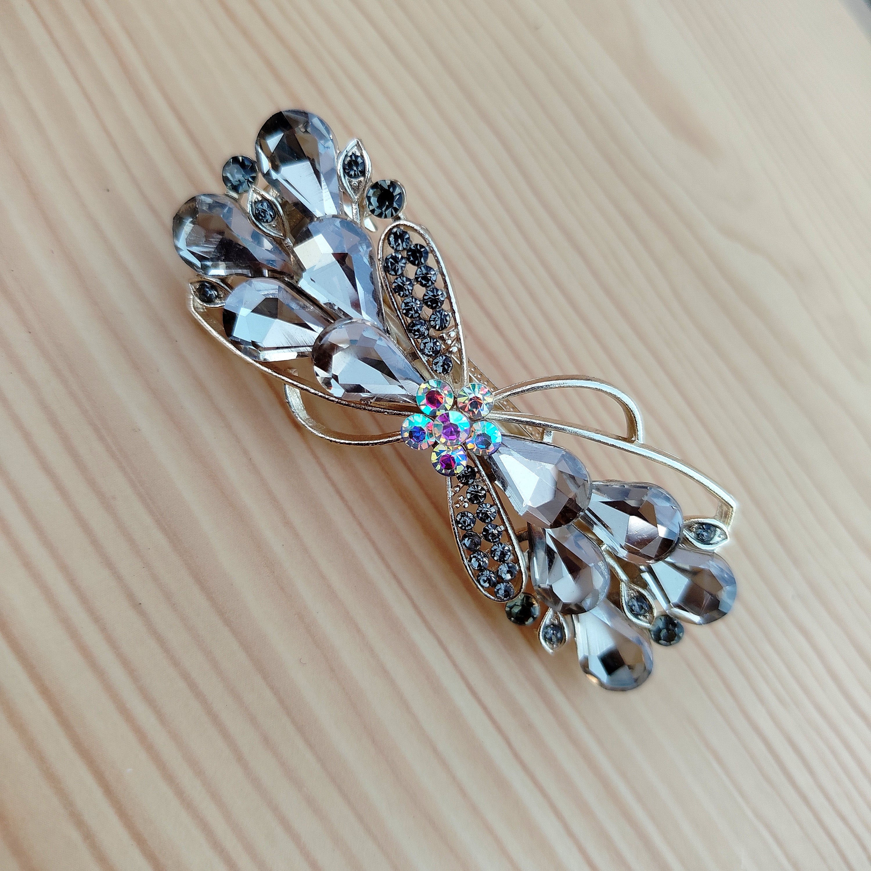 Aurora Crystal Hair Clips for Women with stone design