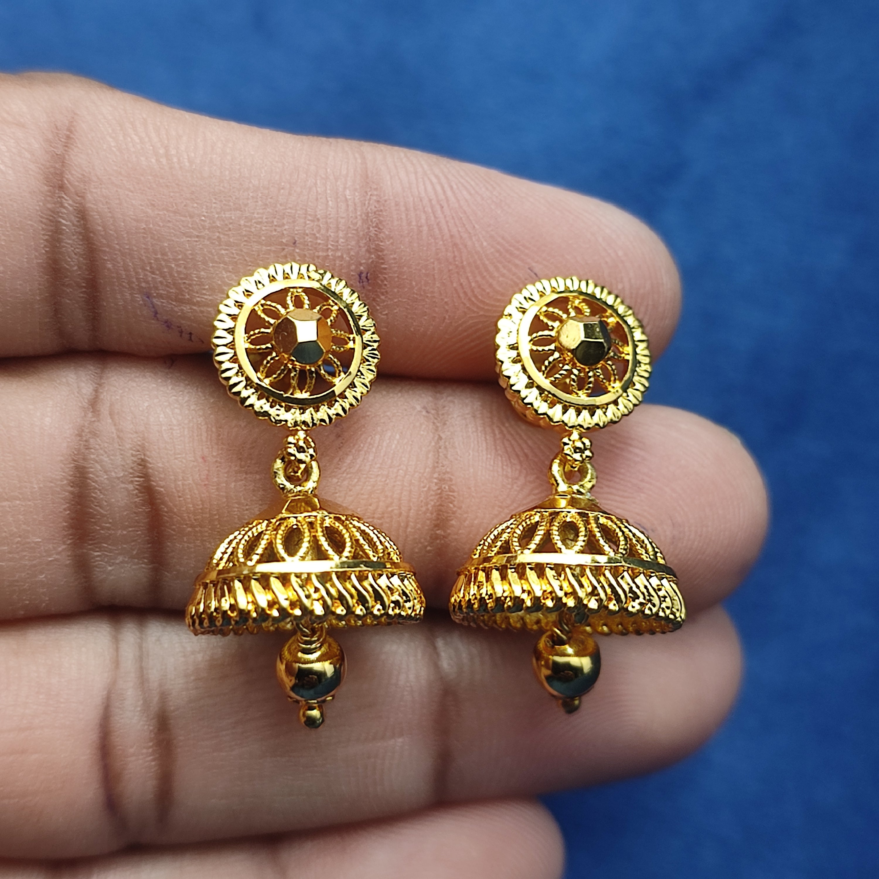 Elegant Gold-Tone Jhumka Earrings – Traditional Filigree Design