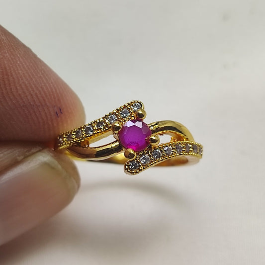 An elegant gold ring Pink