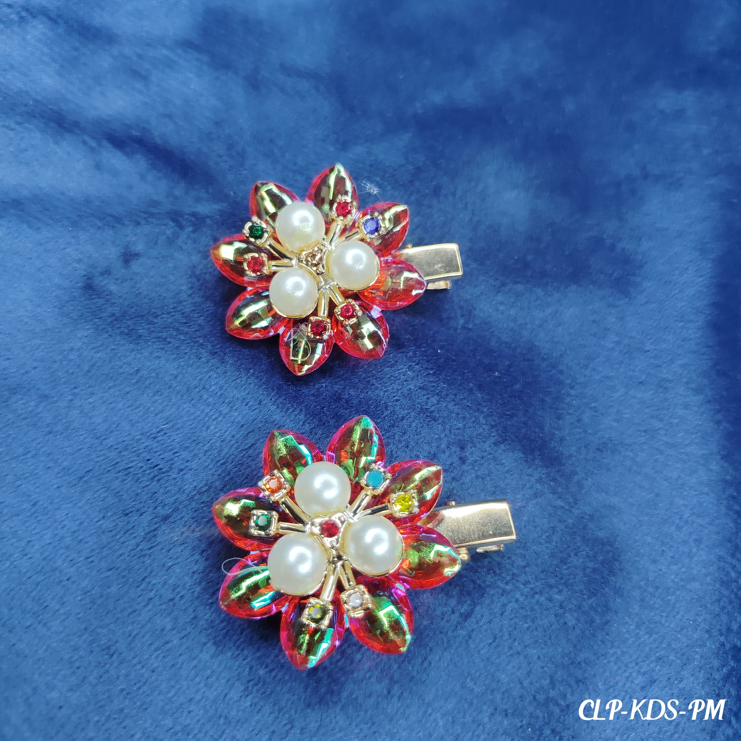 Sparkly flower hair clips for kids