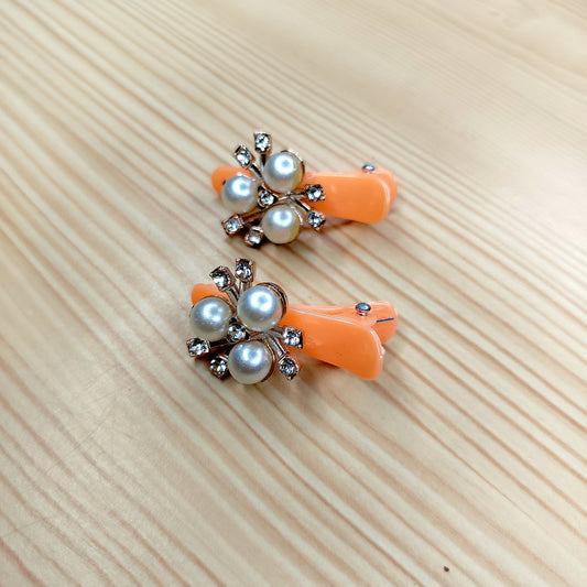 Adorable small hair clips for kids